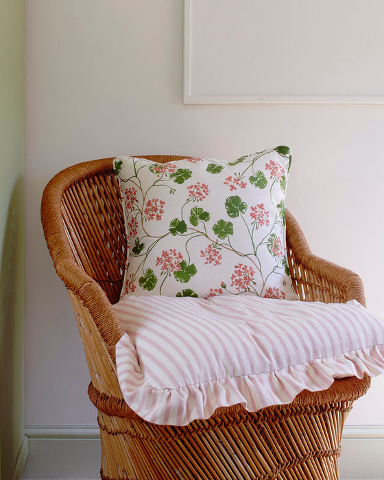 Geraniums linen cushion