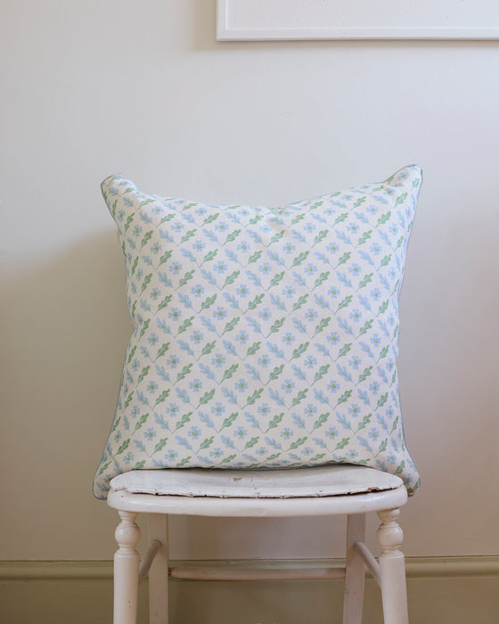 Oxalis Oak linen cushion, peppermint