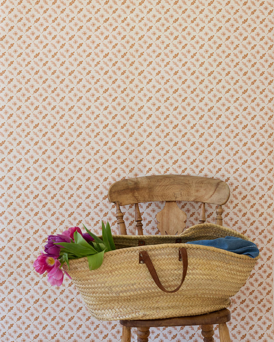 Oxalis Oak wallpaper, toffee