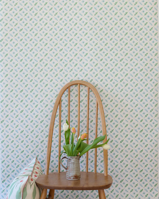 Oxalis Oak wallpaper, peppermint