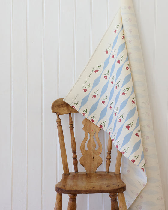 Tulip Wave linen, sky