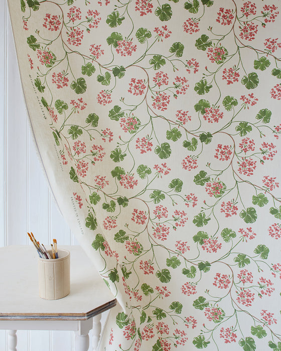 Geraniums linen