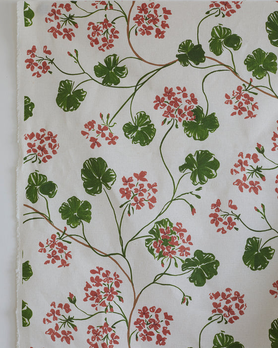 Geraniums linen