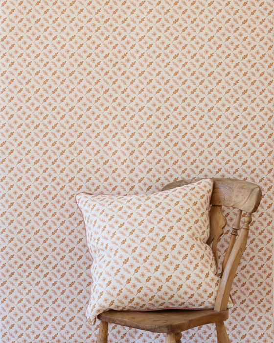 Oxalis Oak linen cushion, toffee