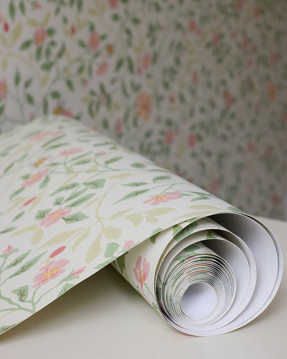 Wild Rose wallpaper - peridot