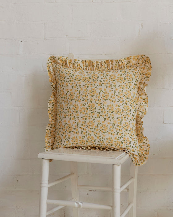 Primrose calico cushion, frilled | 50cm